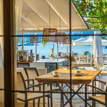 Apart Otel Sup House U *